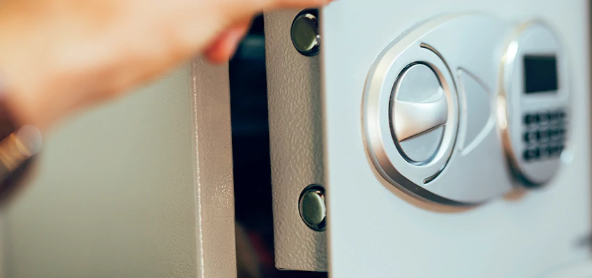 Fingerprint Safe Openers in Union City, CA